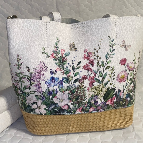 Straw & PU Floral Tote - Picture 1 of 5